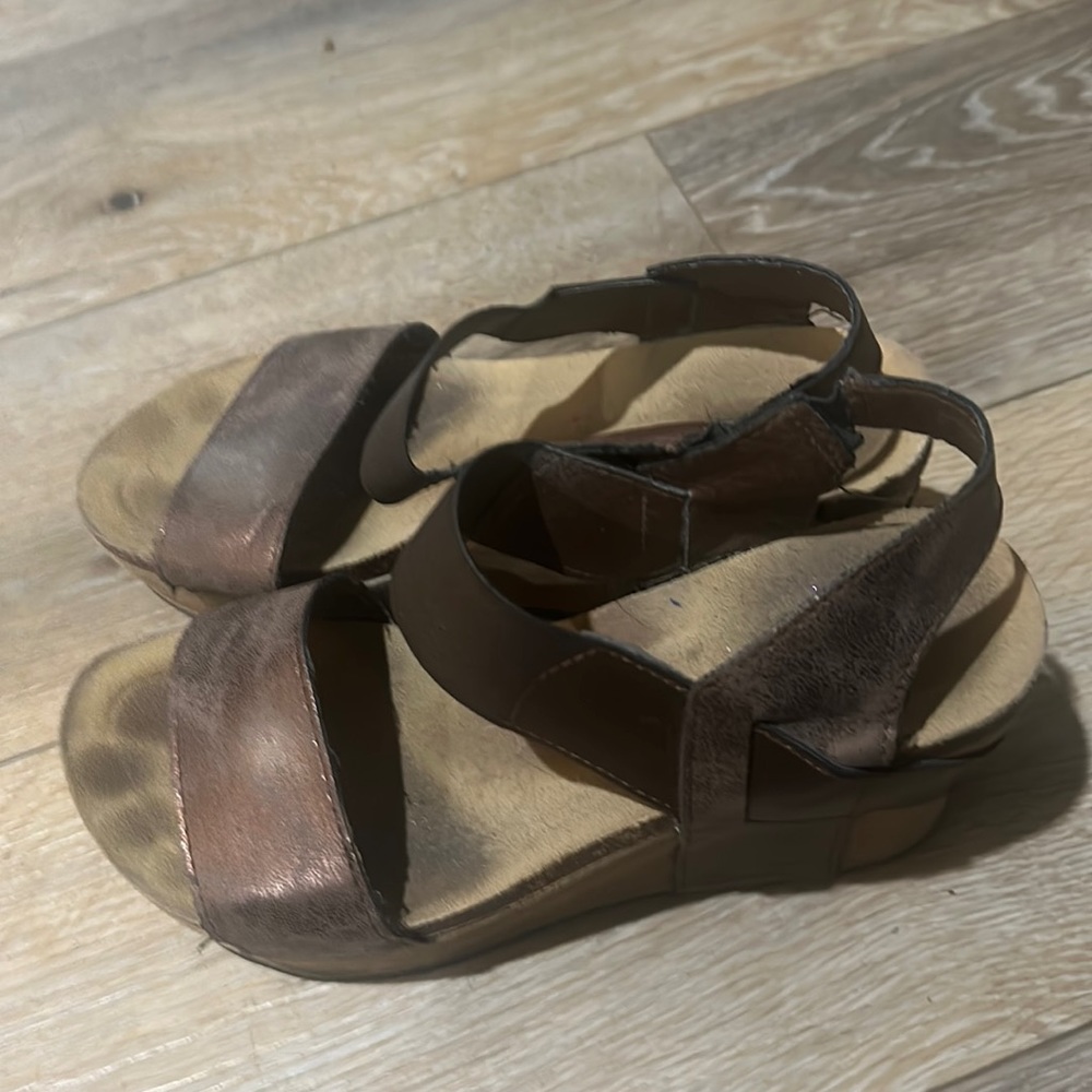 Pierre Dumas.  Bronze.  Wedge heel sandal.